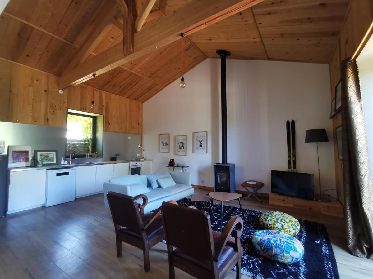 Gite De Charme Au Coeur De L'Entre-Deux-Mers Haux  Exterior foto